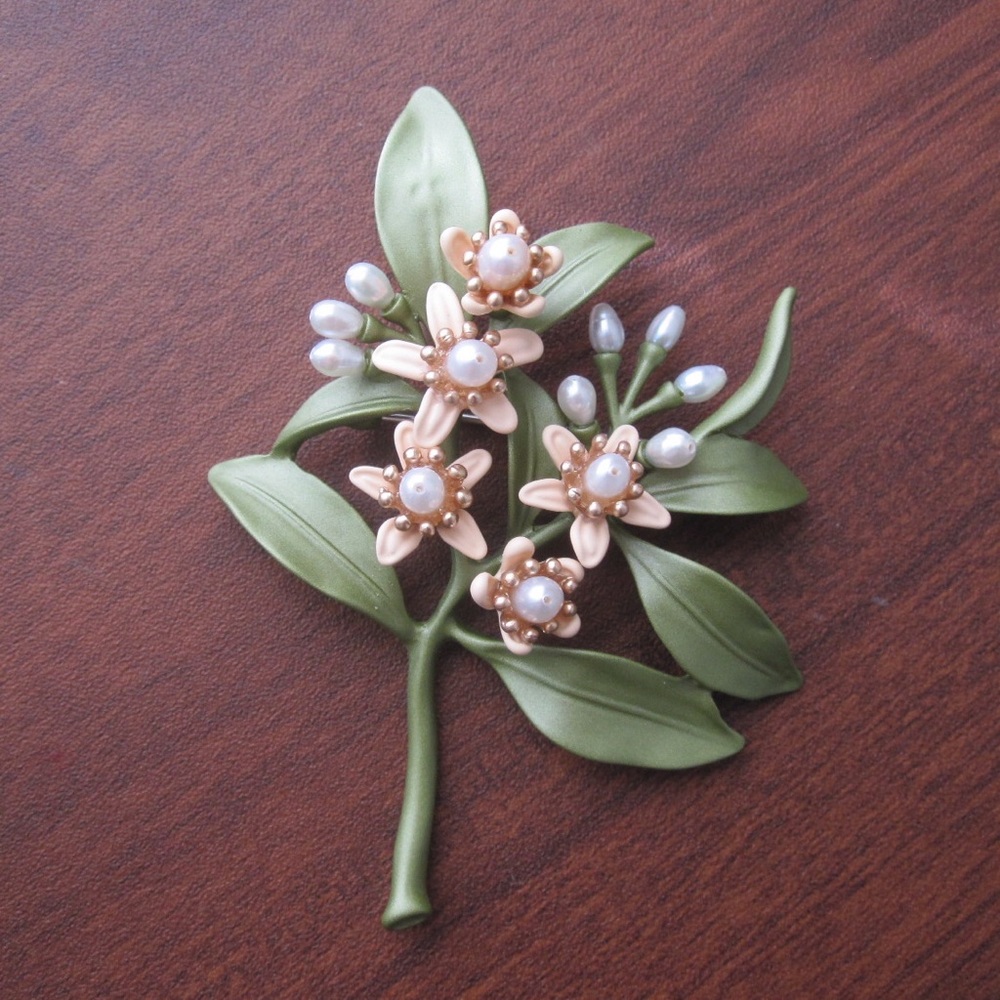 Elegant Freshwater Pearl Orange Blossom Brooch Pin